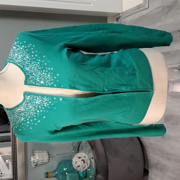 GAP Sweaters - NWT GAP GORGEOUS SWEATER